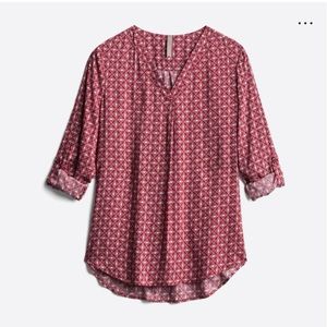 Briana & Em Lemmy V-neck top
